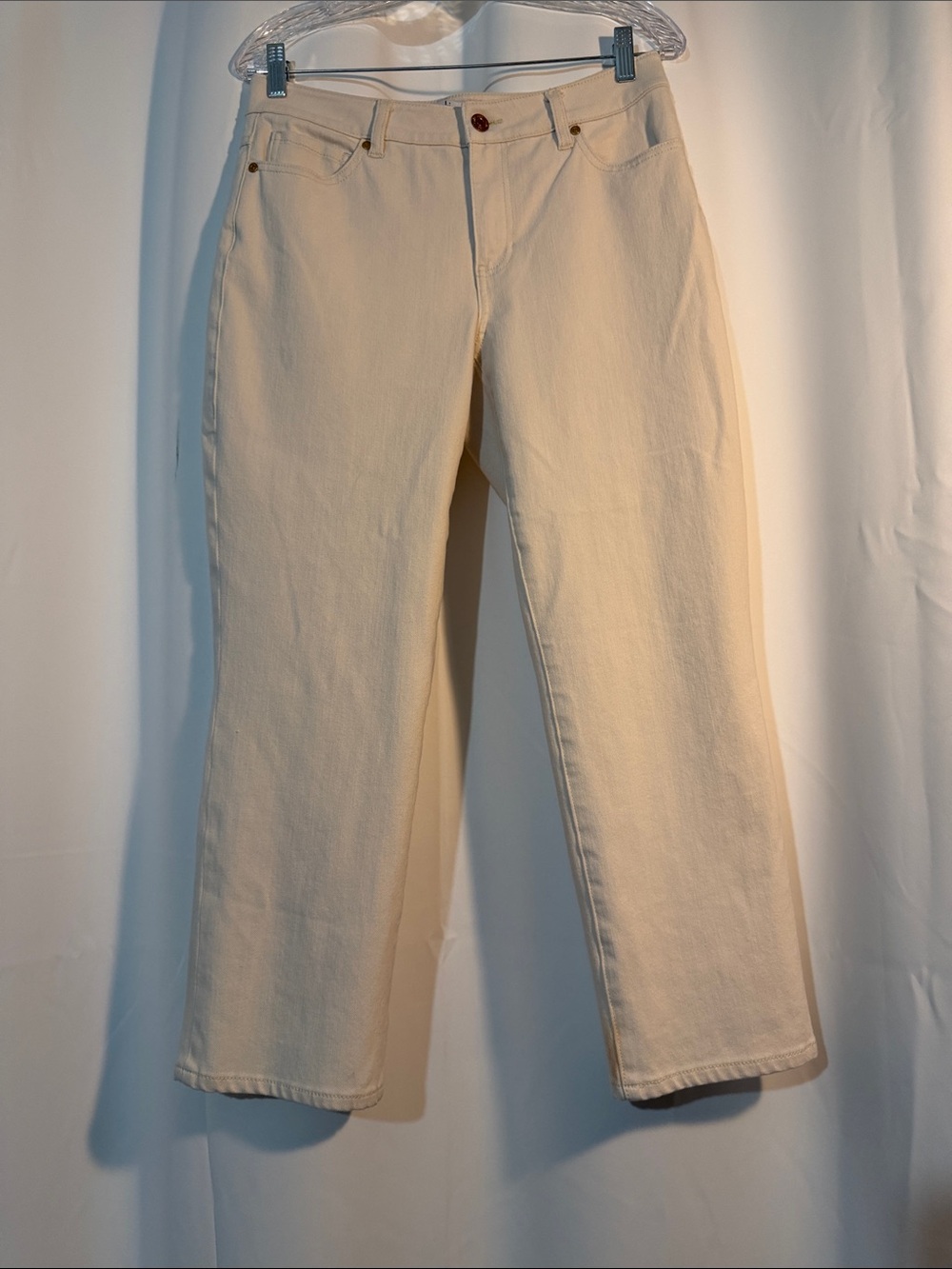 CAbi SoHo Cream Straight-Leg Crop Stretch Jeans B5
